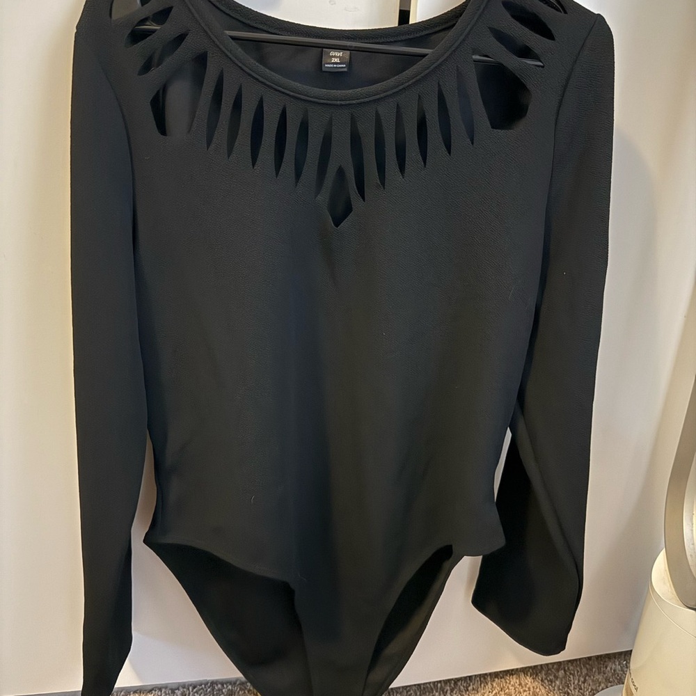 SHEIN Black Cutout Long Sleeve Bodysuit